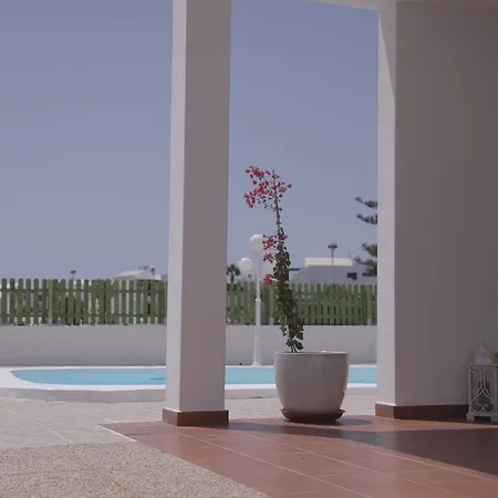 Flamboyant Adults Only Apartment *