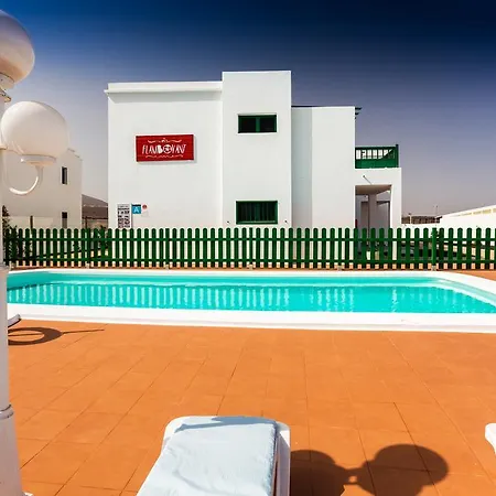 Apartment Flamboyant Adults Only