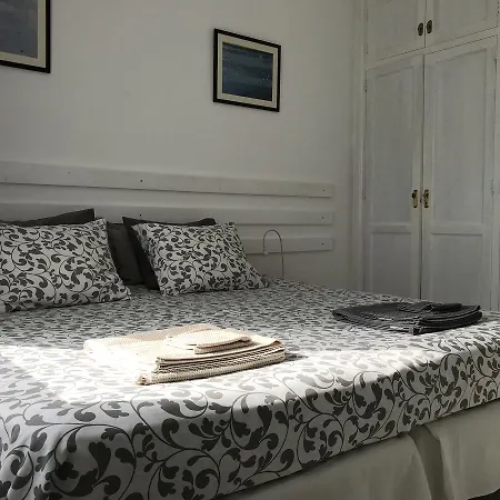 Flamboyant Adults Only Apartment *