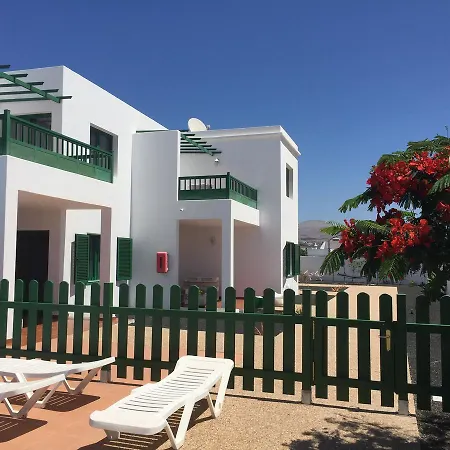 Flamboyant Adults Only Apartment Puerto del Carmen (Lanzarote)