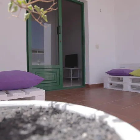 Flamboyant Adults Only Apartment Puerto del Carmen (Lanzarote)